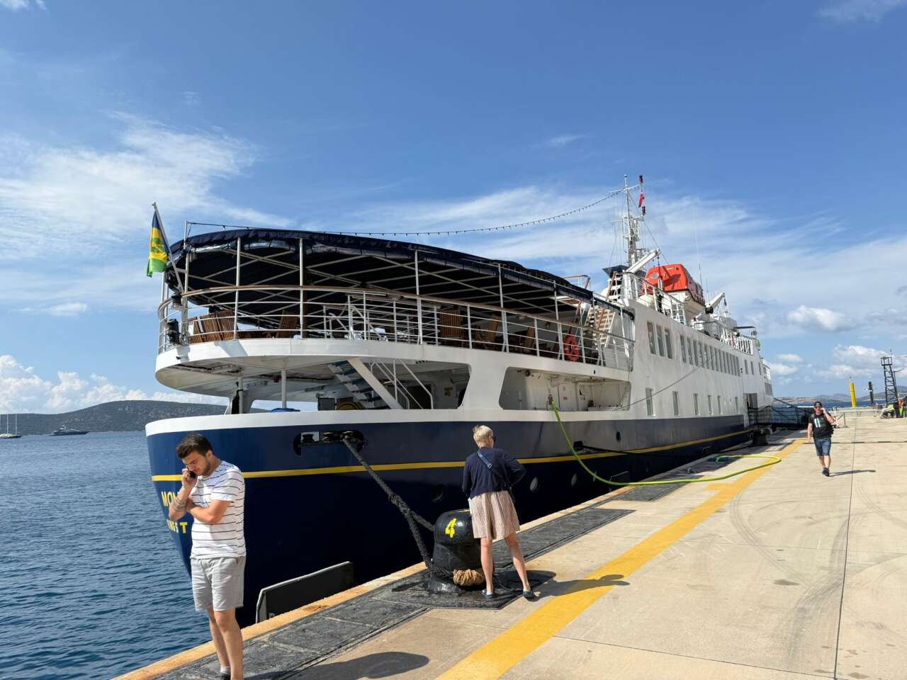 Bodrum’da VİP Monet İlgi Odağı Oldu: Scarlet Lady İlk Kez Limana Geldi 1